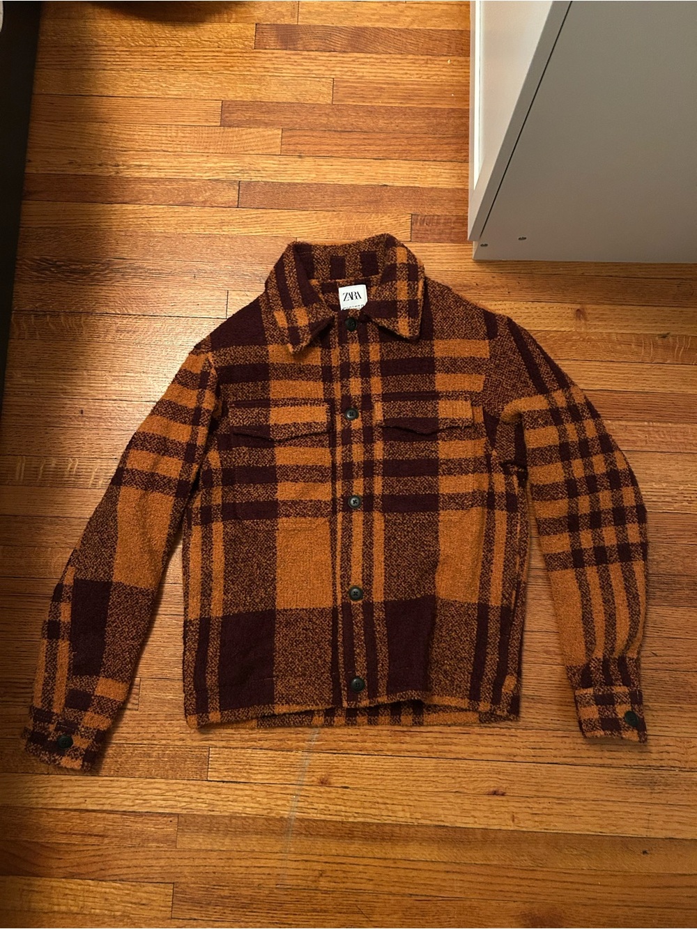 Zara Men’s Tan & Dark Burgundy Plaid Shacket
